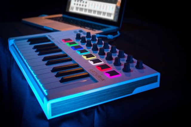 Arturia MiniLab MK 2